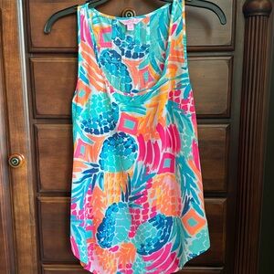 Lilly Pulitzer Alyssa Silk Pineapple Sleeveless Tank. SMALL